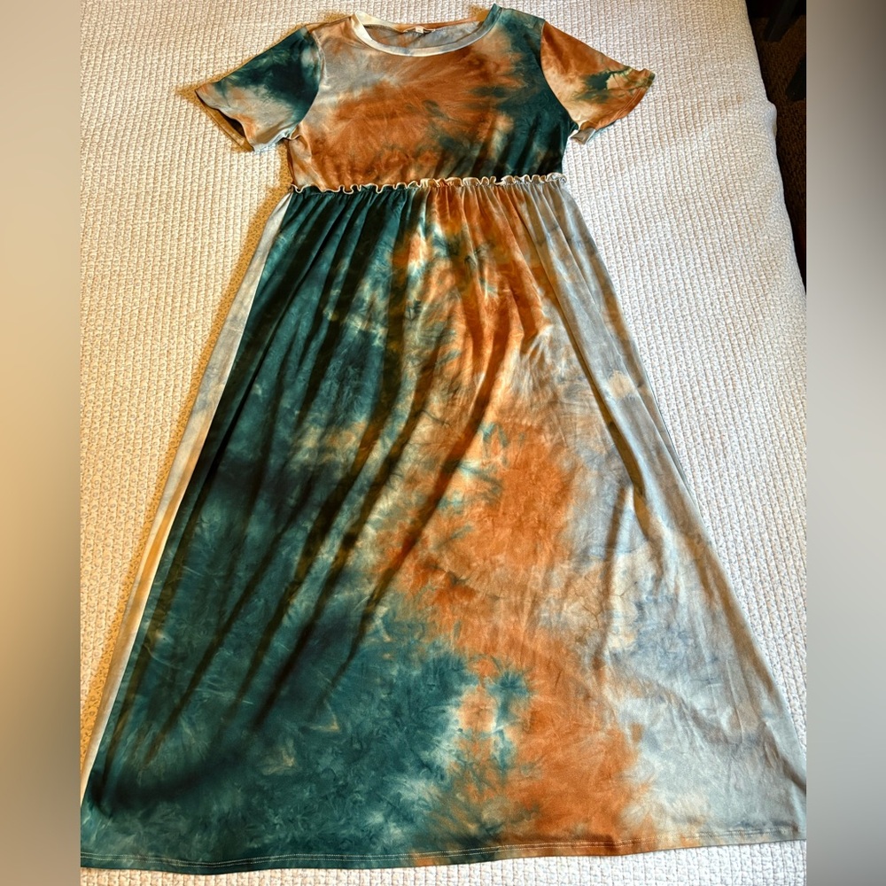 Perfect Peach Tie-Dye  Dress